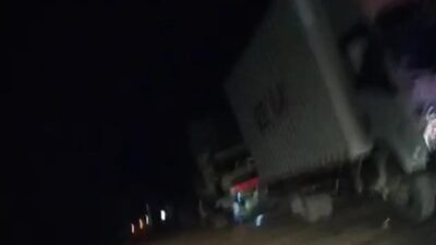 Antrean Panjang Kendaraan Warnai Ruas Jalan Sekadau-Semuntai, Ini Penyebabnya