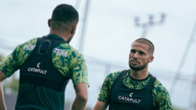 Barito Putera vs Semen Padang dalam Laga Pekan ke-22 BRI Liga 1 2024/2025