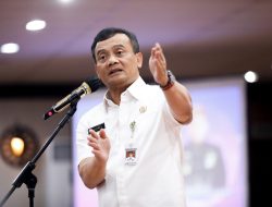 Sampaikan LKPJ 2025, Ahmad Luthfi Ungkap Kemiskinan Jateng Turun dan Investasi Tembus Rp88,8 Triliun