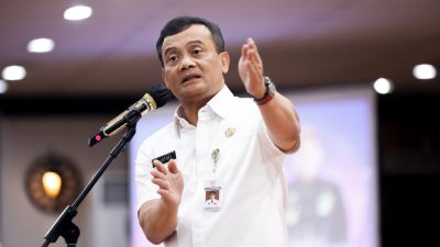 Sampaikan LKPJ 2025, Ahmad Luthfi Ungkap Kemiskinan Jateng Turun dan Investasi Tembus Rp88,8 Triliun