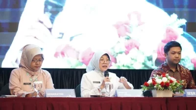 Jawa Tengah Incar Investasi Hijau: Pabrik Kendaraan Listrik Magelang Beroperasi, Potensi PLTS Capai 13 GW