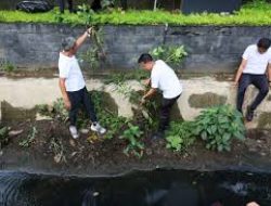 Aksi Bersih Kantor Gubernur Jateng, Sekda Minta ASN Jadi Ujung Tombak Pengelolaan Sampah