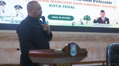 Gerakan Gropyokan Sampah: Pemkot Tegal Beri Penghargaan untuk Sekolah dan Kantor ASRI Terbaik